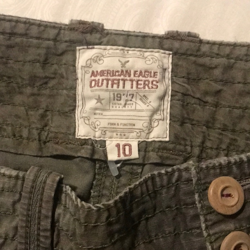 American eagle mini skirt size 10 Army green